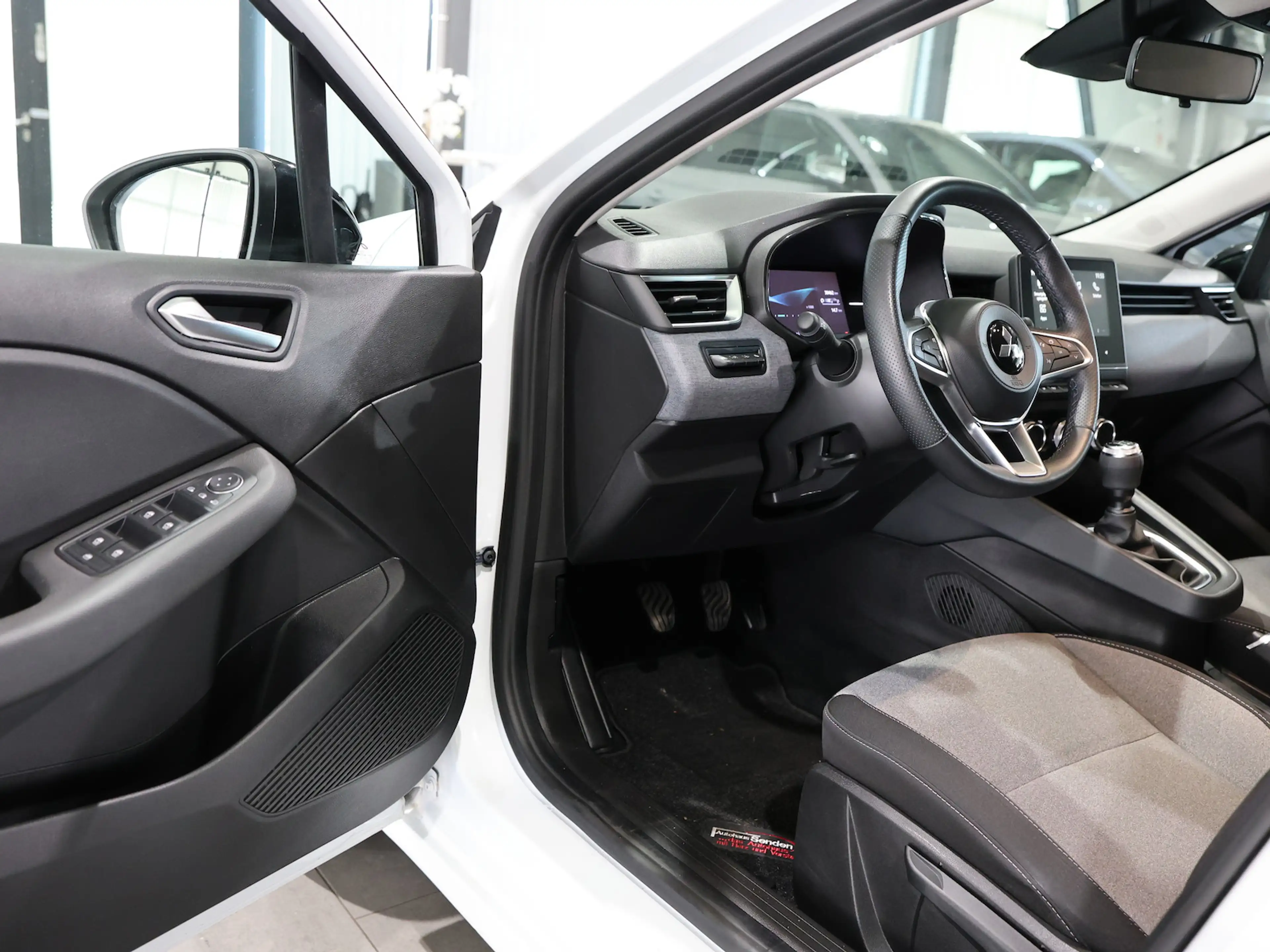 Mitsubishi Colt 1.0 SCe PLUS WHITE / LED, VIRTUAL-COCKPIT — photo 12