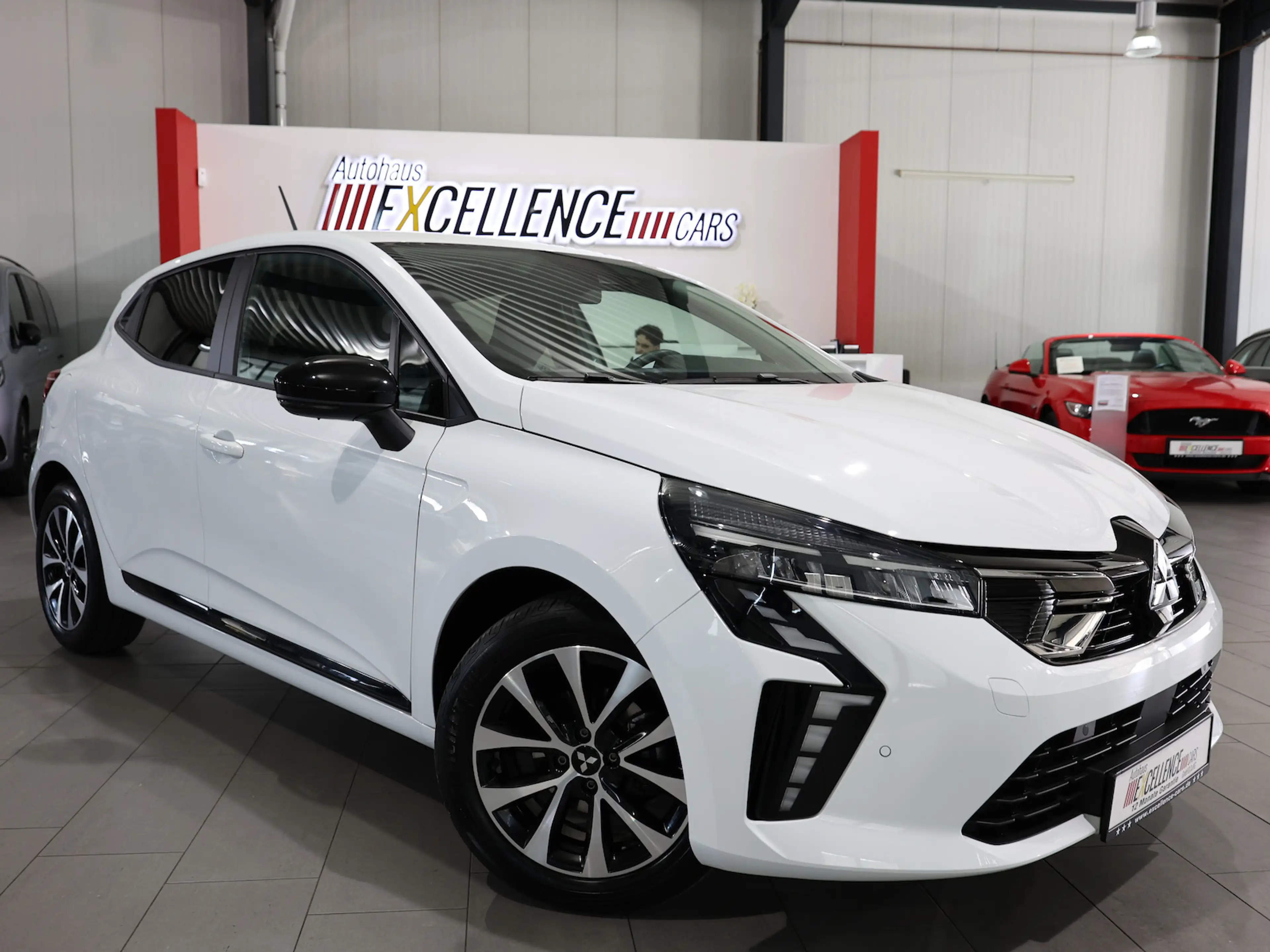 Mitsubishi Colt 1.0 SCe PLUS WHITE / LED, VIRTUAL-COCKPIT — photo 2