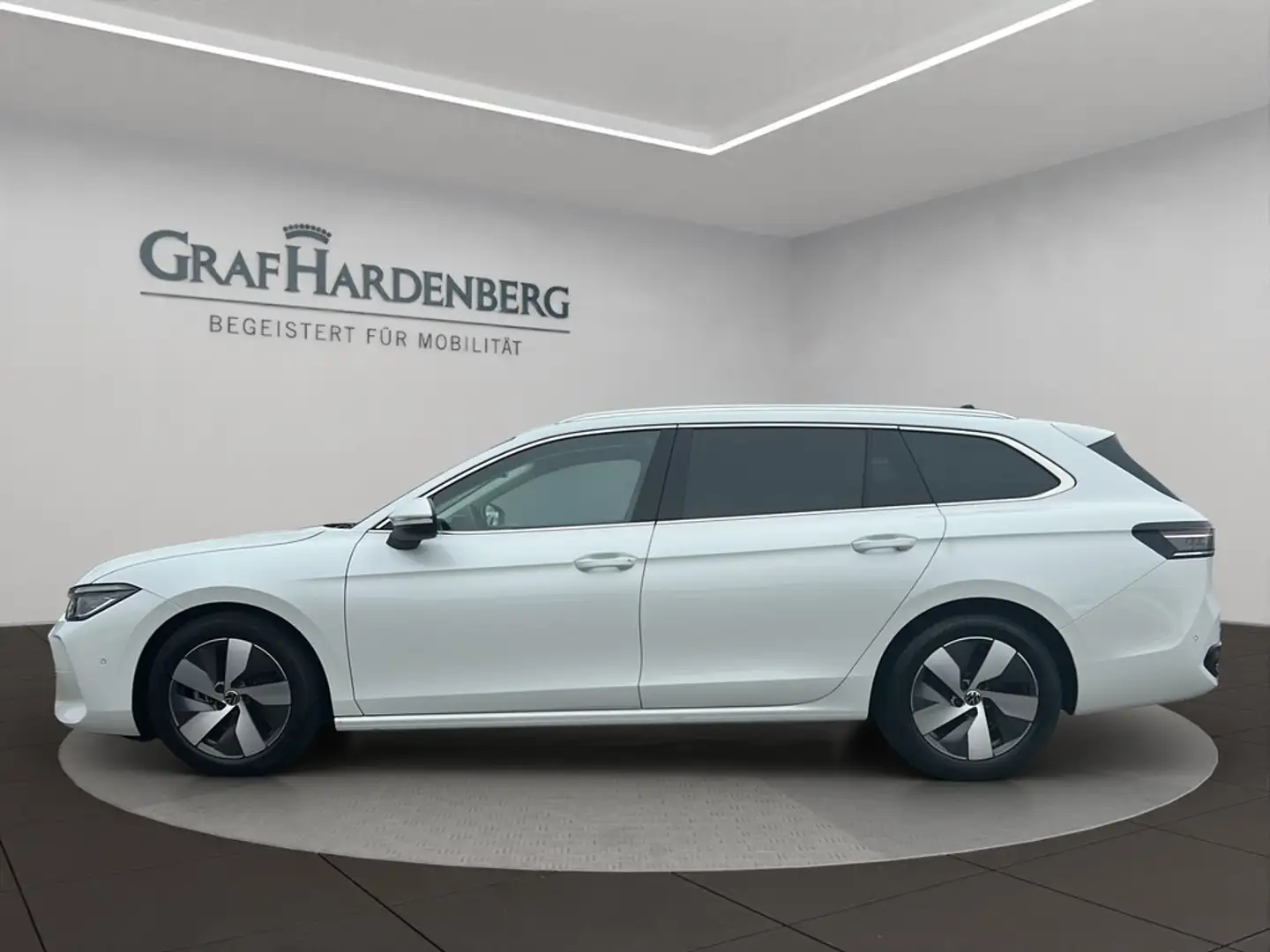 Volkswagen Passat Variant 2.0 TDI DSG Elegance AHK RFK ACC Weiß - 2