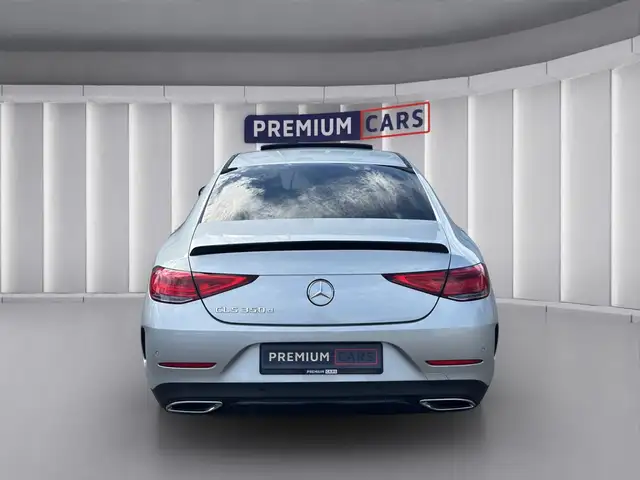 Mercedes-Benz CLS view 4