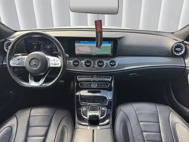 Mercedes-Benz CLS view 11