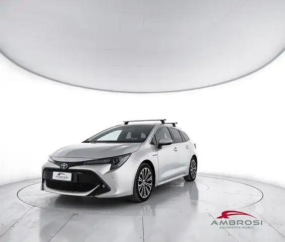 Toyota 2.0 Hybrid Style