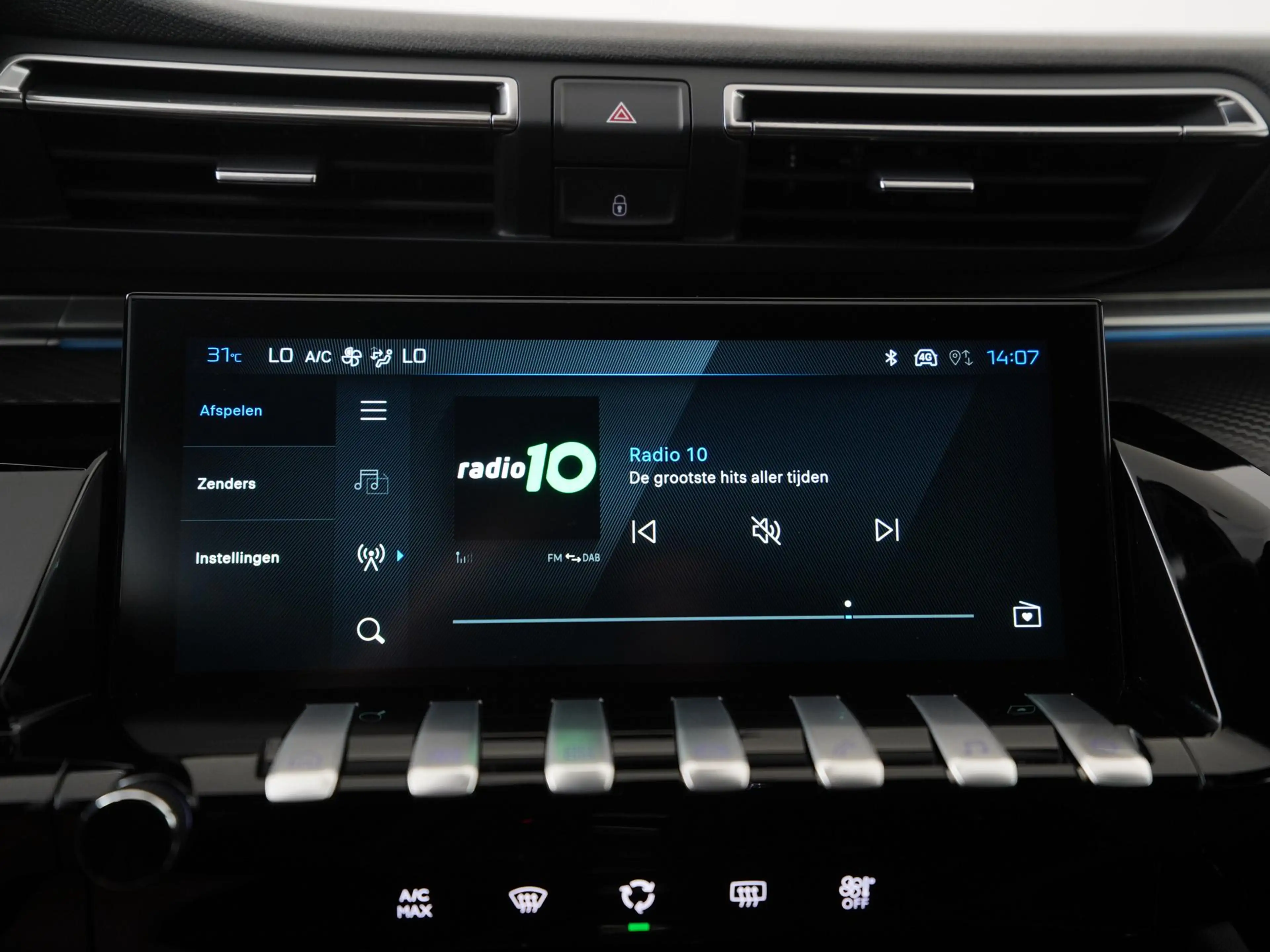Peugeot 508 SW 1.6 Plug-in HYbrid 180 Allure | Camera | Digita — photo 13