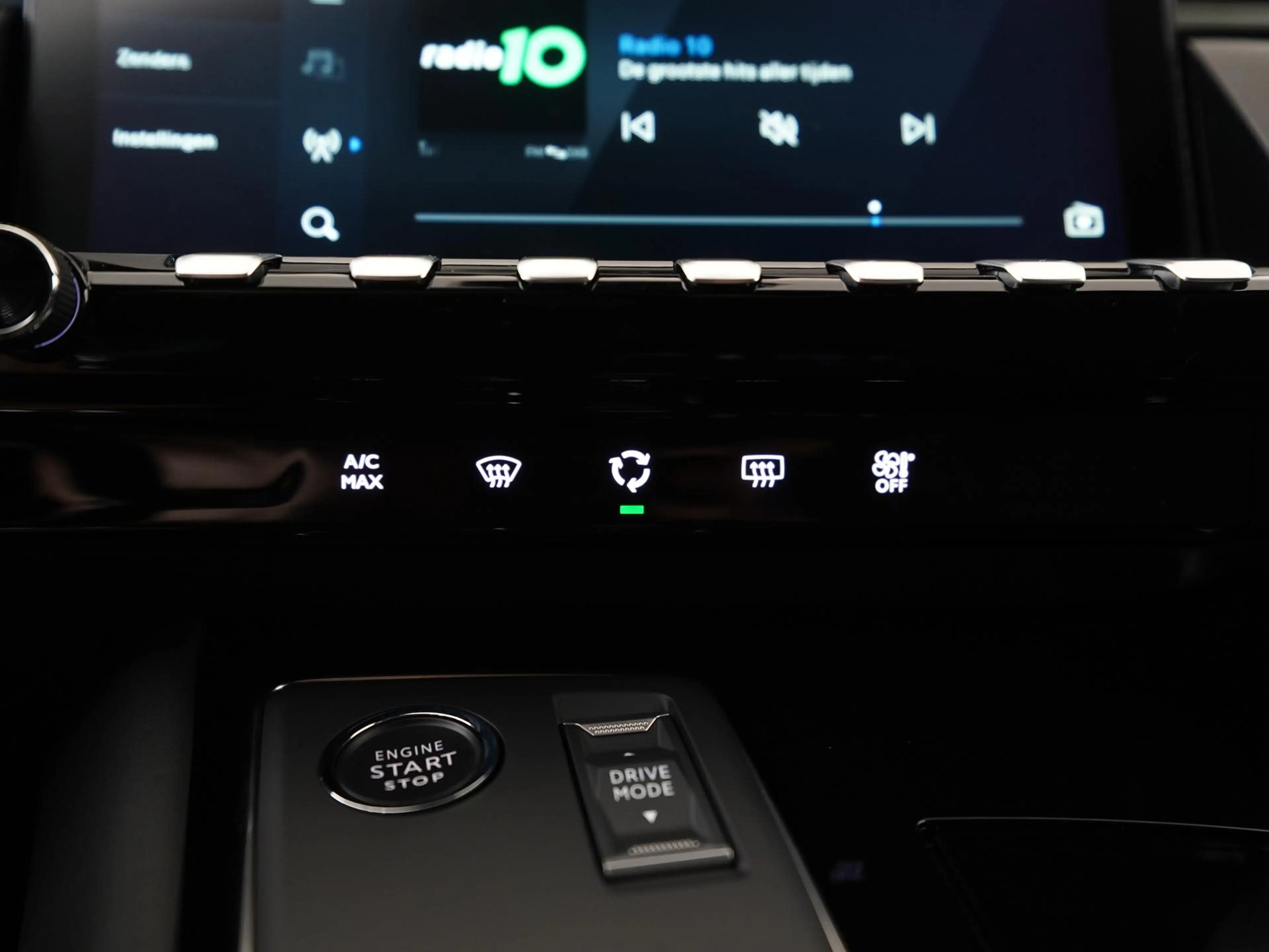 Peugeot 508 SW 1.6 Plug-in HYbrid 180 Allure | Camera | Digita — photo 12