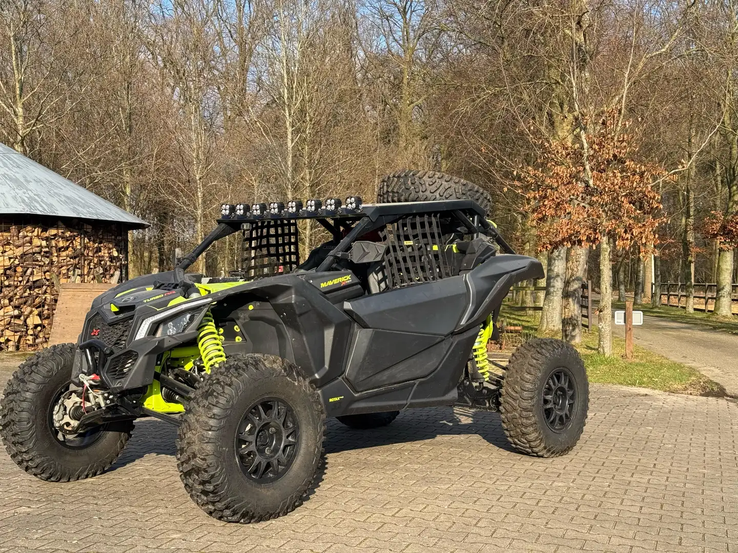 Can-Am Maverick CAN-AM X3 XMR TURBO RR Vert - 1