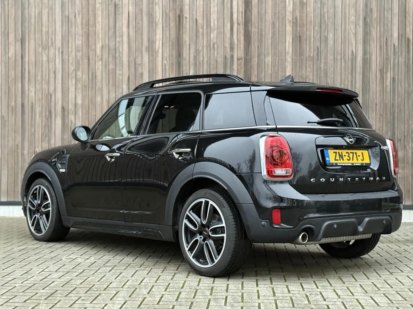 MINI John Cooper Works Countryman 1.5 JCW|PANORAMDAK| NL-AUTO | HUD | ACC Zwart - 2