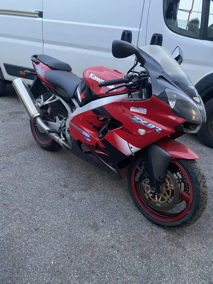 Kawasaki Ninja ZX-9R