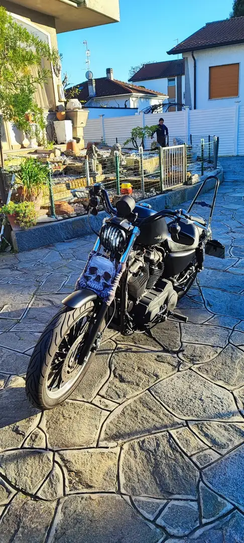 Harley-Davidson Iron 883 Zwart - 1