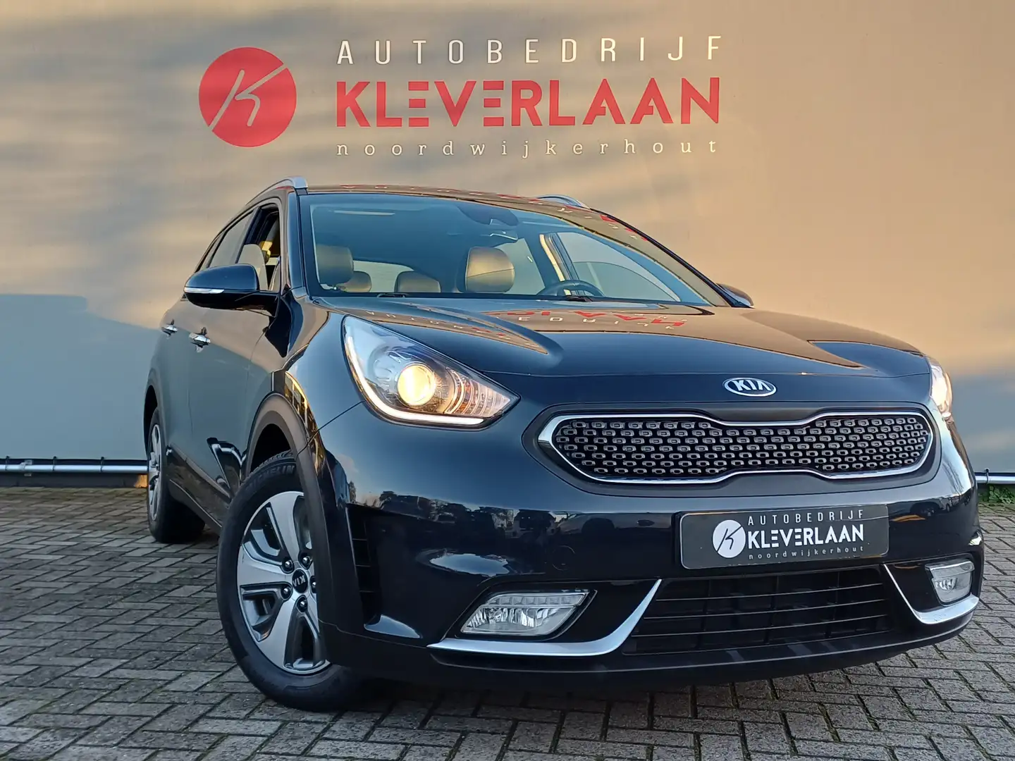Kia Niro 1.6 GDi Hybrid DynamicLine | CAMERA | NAVI | APPLE Blauw - 1