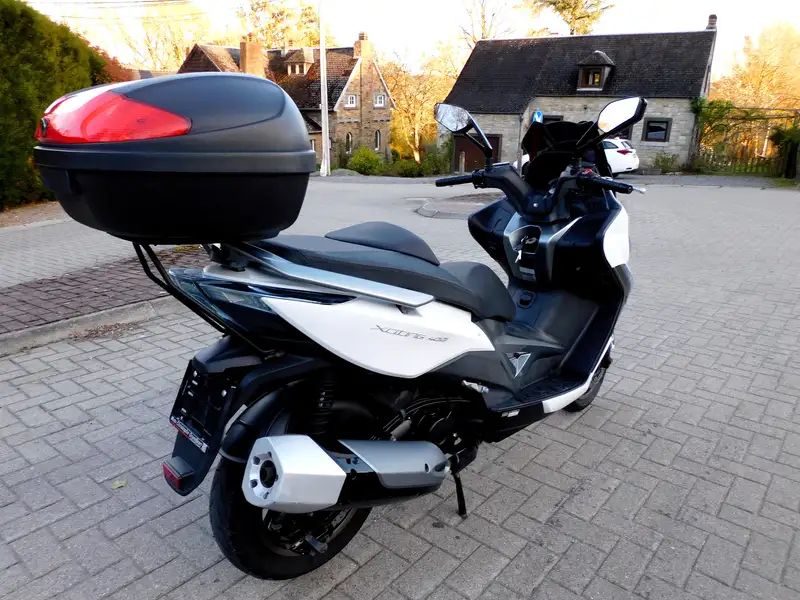 Kymco Xciting 400i - foto 4