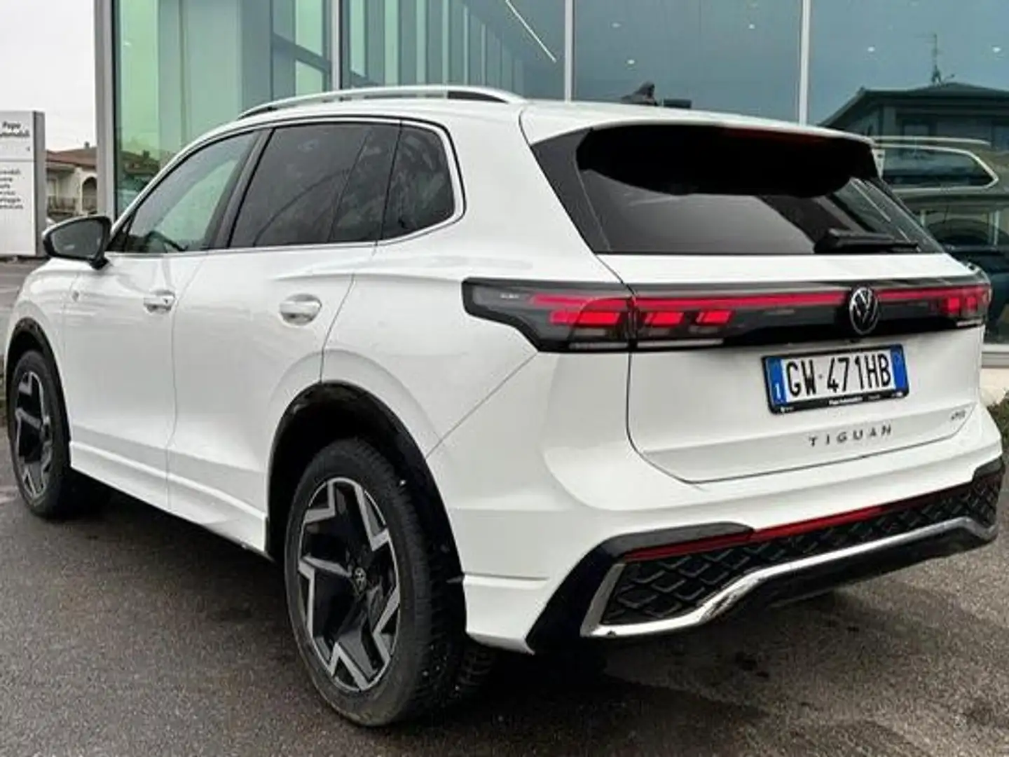 Volkswagen Tiguan TSI R-LINE 150 CV  NO OBBLIGHI FINANZ Bianco - 1