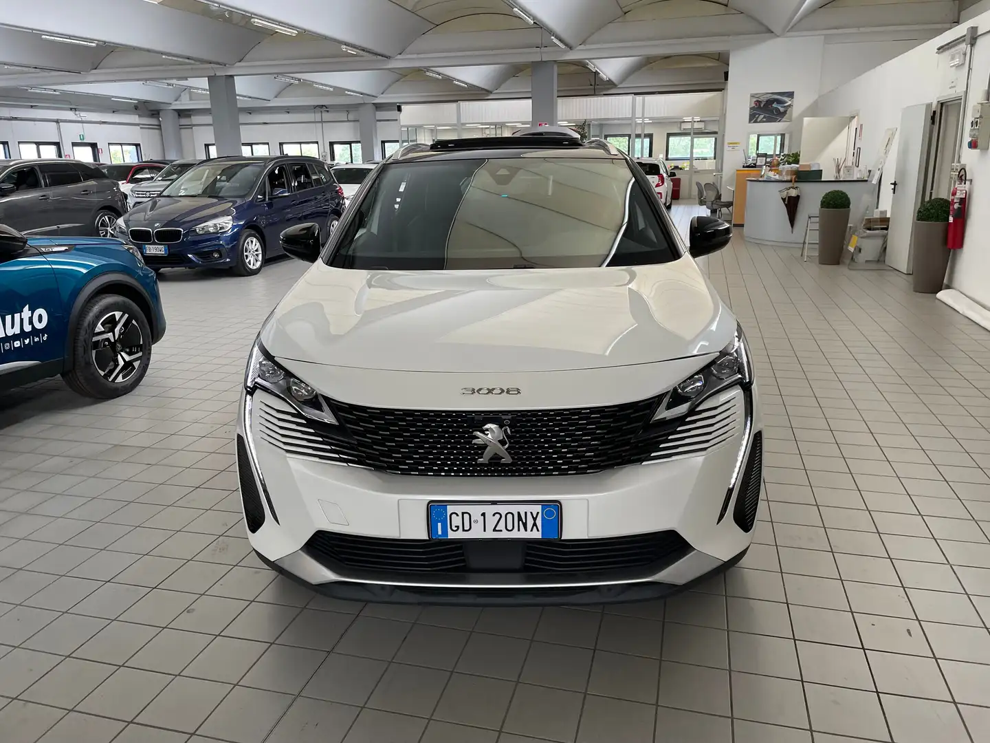 Peugeot 3008 1.6 hybrid4 phev GT Pack 300cv e-eat8 *FULL-OPT* Bianco - 2