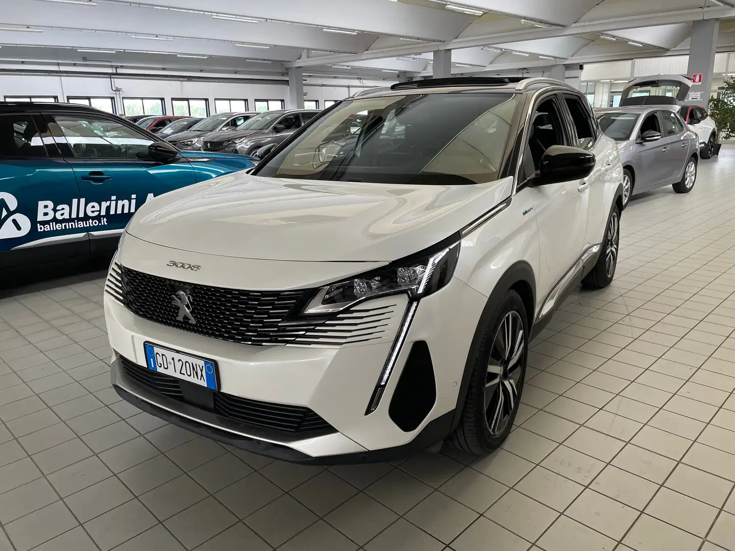 Peugeot 3008 1.6 hybrid4 phev GT Pack 300cv e-eat8 *FULL-OPT* Bianco - 1