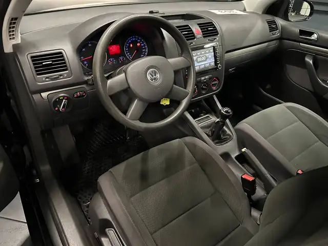 Volkswagen Golf view 14