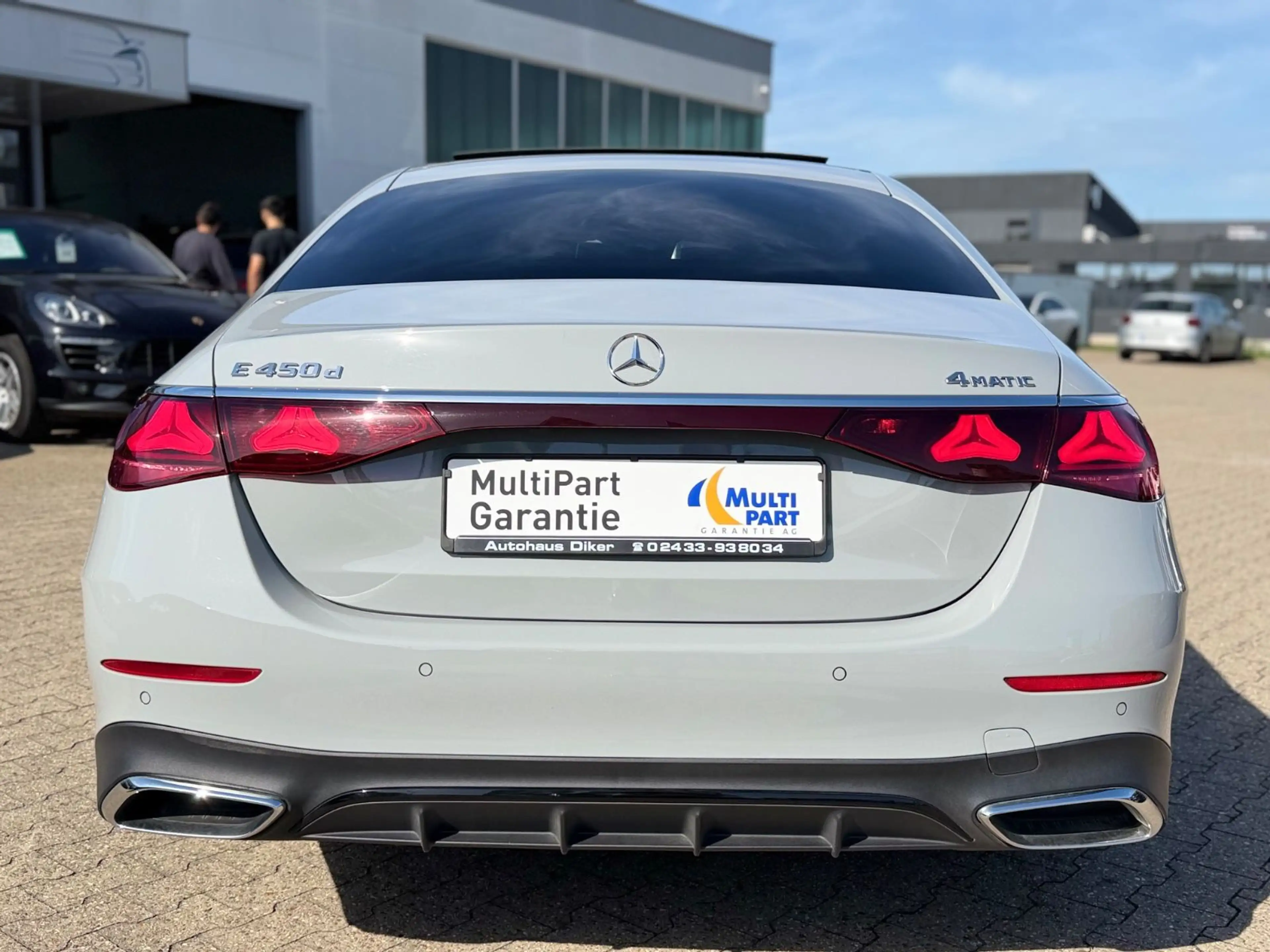 Mercedes-Benz E 450 d 4Matic AMG Line Premium Night Paket — photo 6