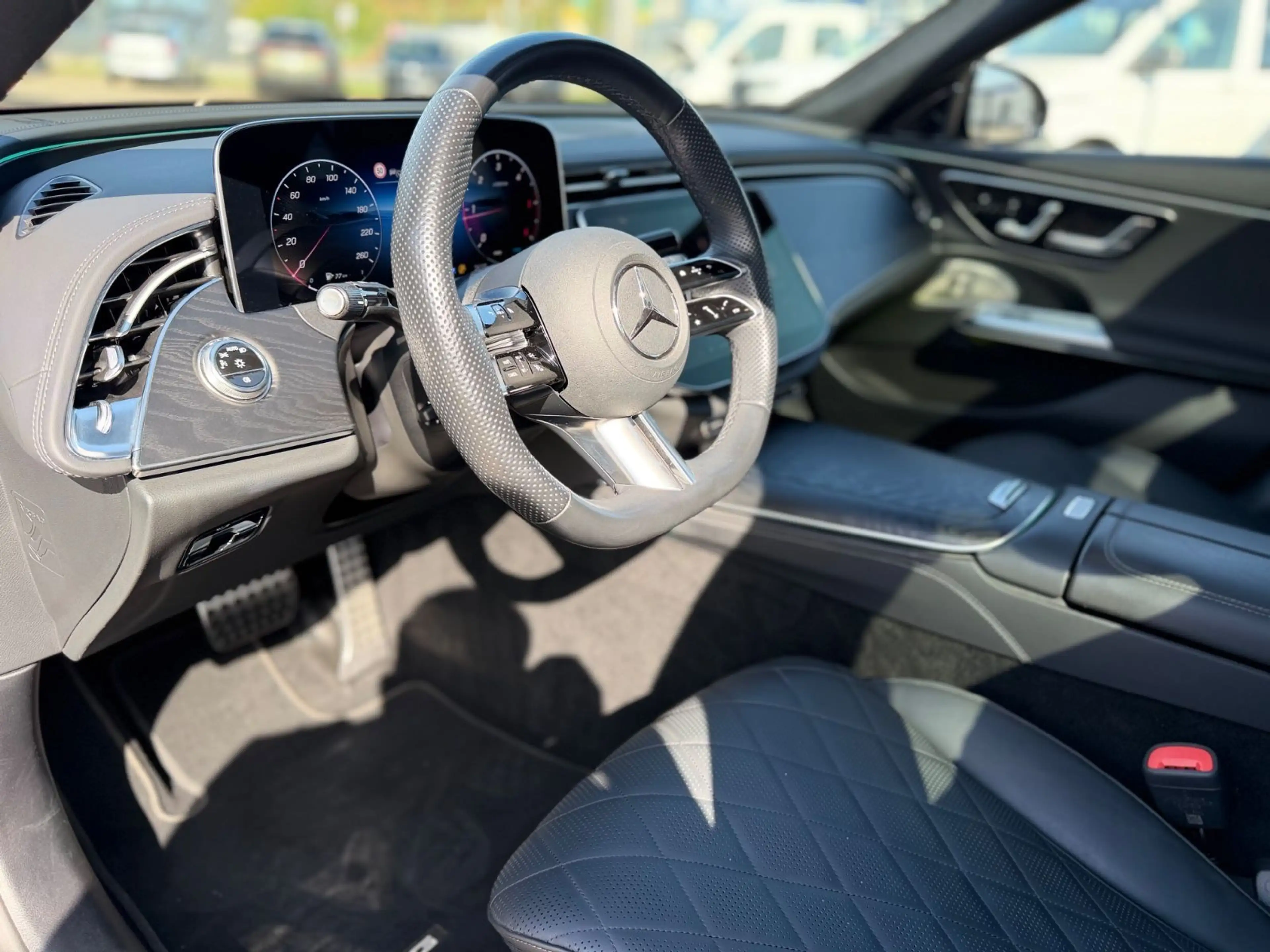 Mercedes-Benz E 450 d 4Matic AMG Line Premium Night Paket — photo 14