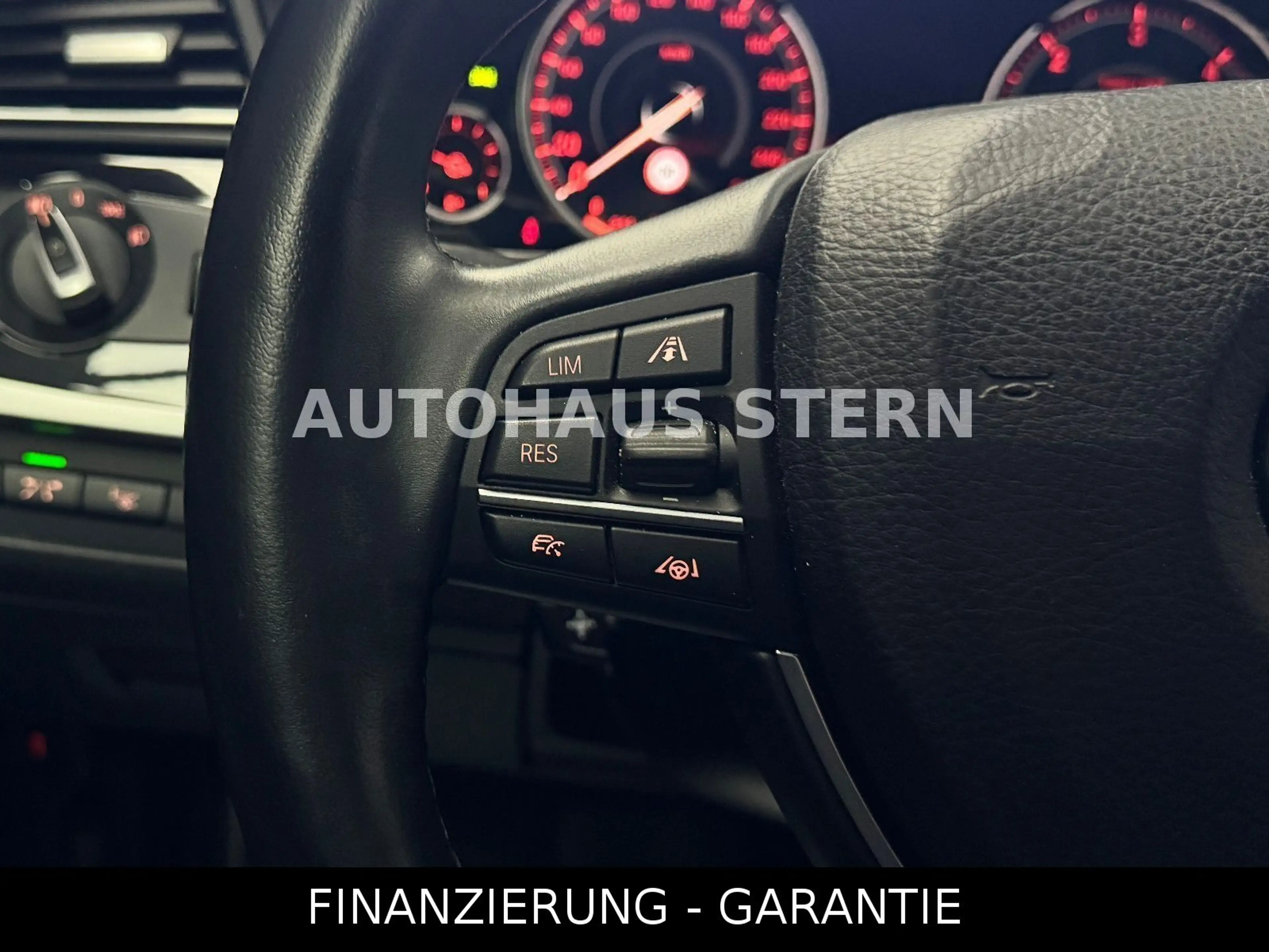 BMW 525 d Limousine Driving+ Abstandstempo HUD Cam — photo 28