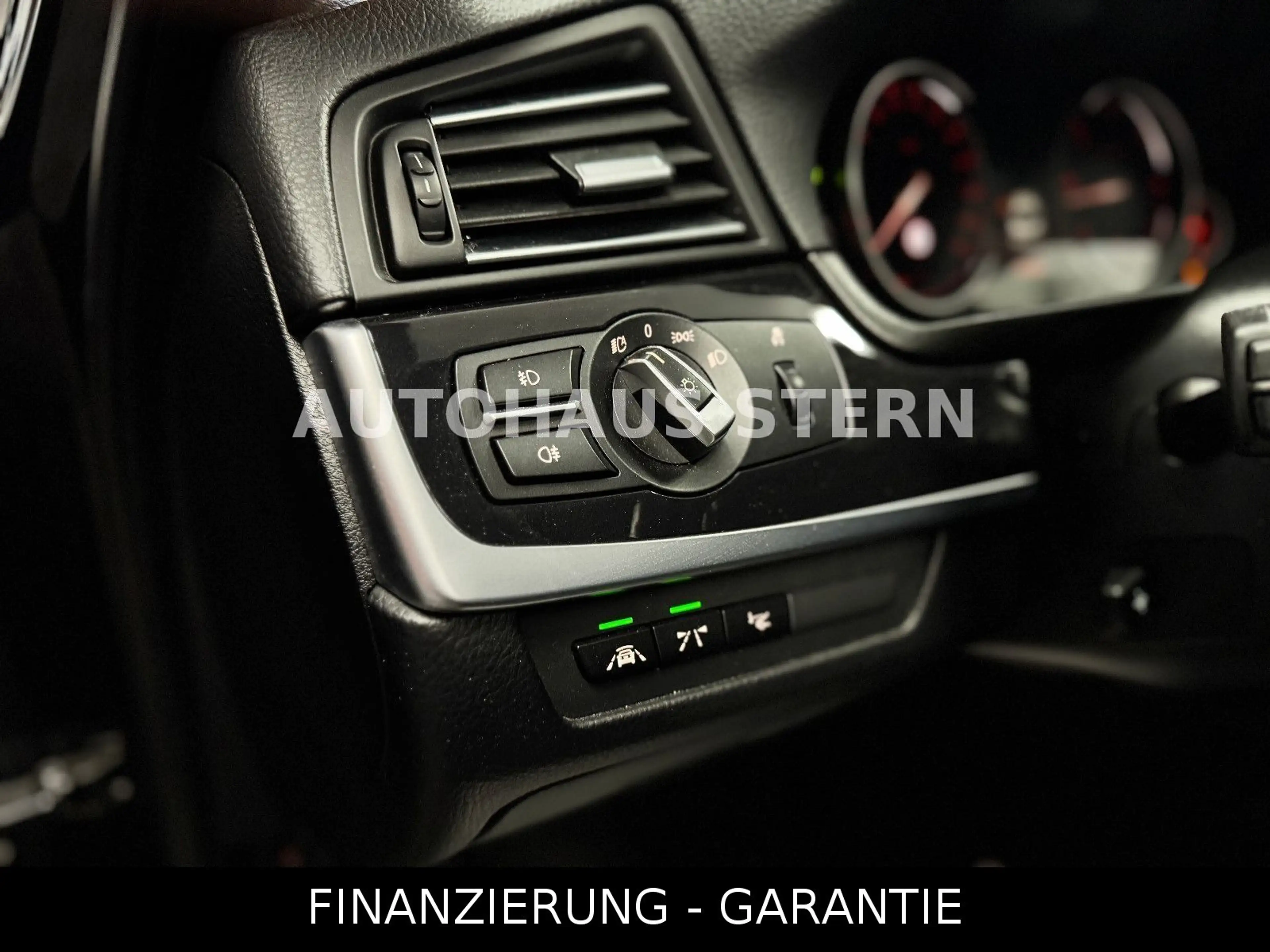 BMW 525 d Limousine Driving+ Abstandstempo HUD Cam — photo 16