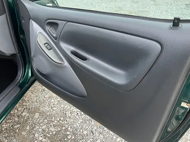 Toyota Yaris view 13