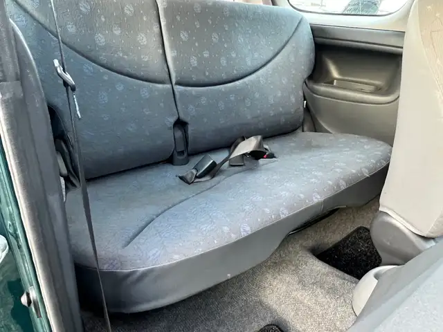 Toyota Yaris view 11