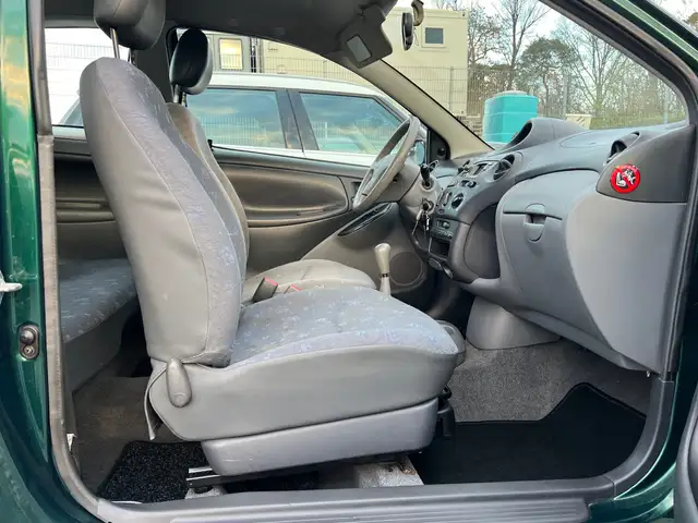 Toyota Yaris view 14