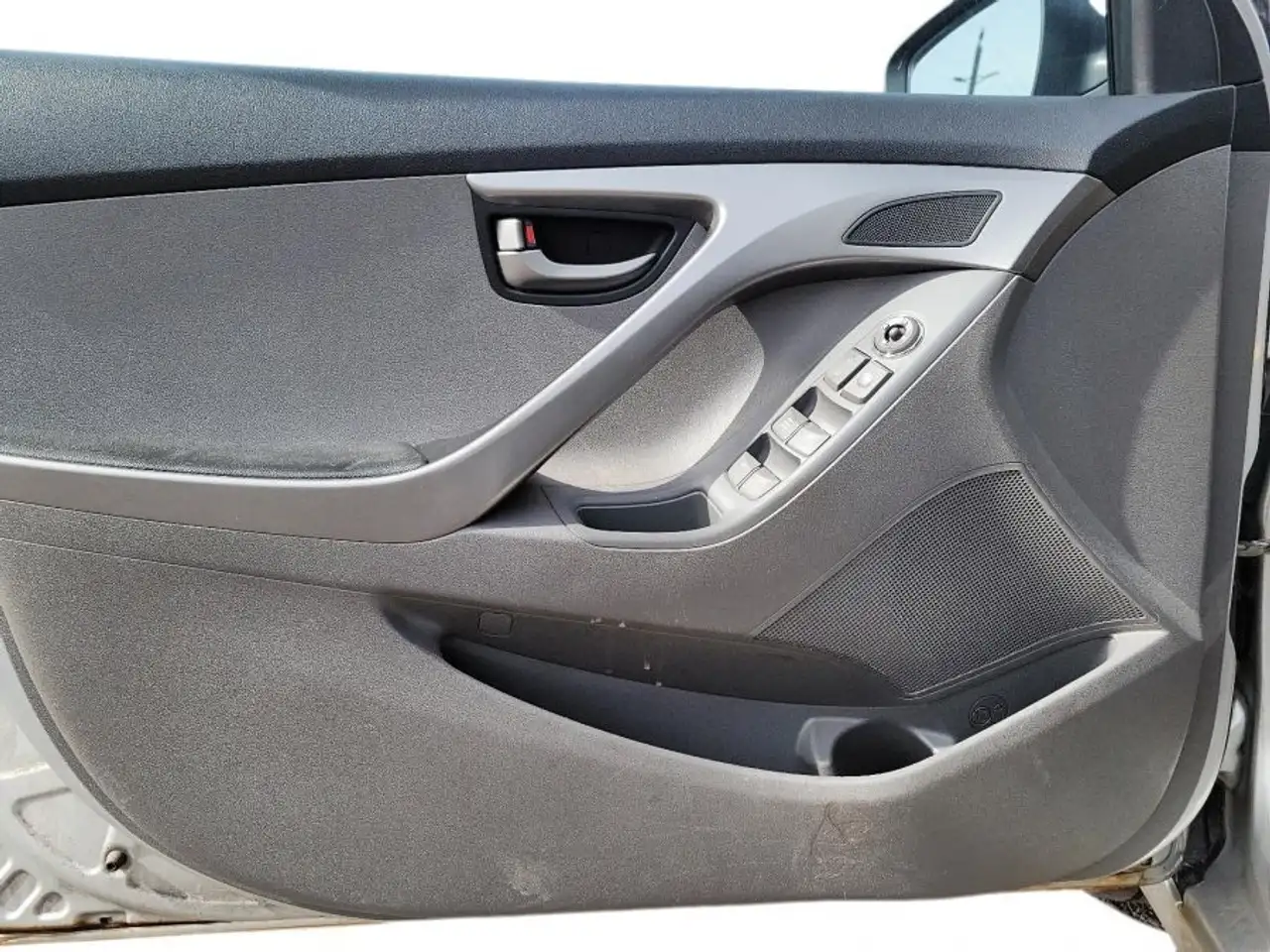 Hyundai ELANTRA снимка Hyundai ELANTRA