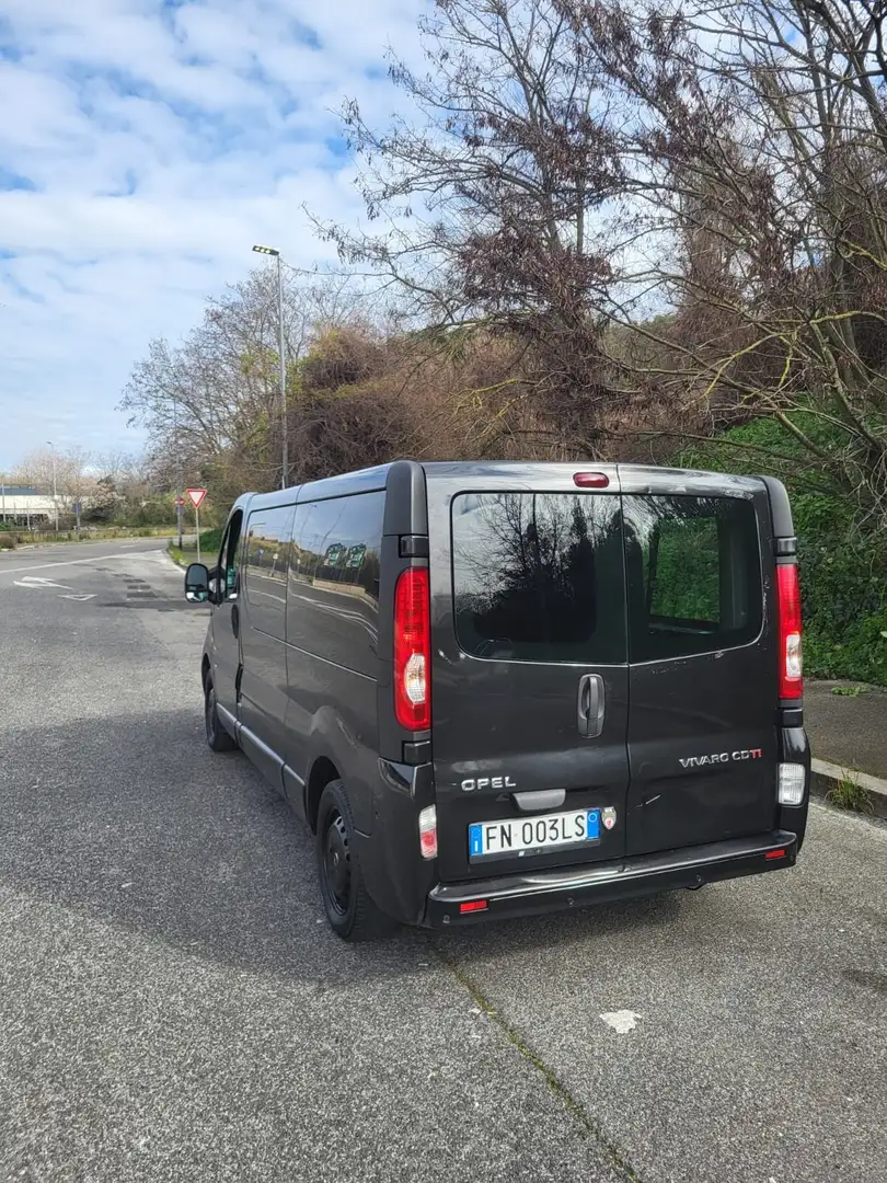 Opel Vivaro - 2