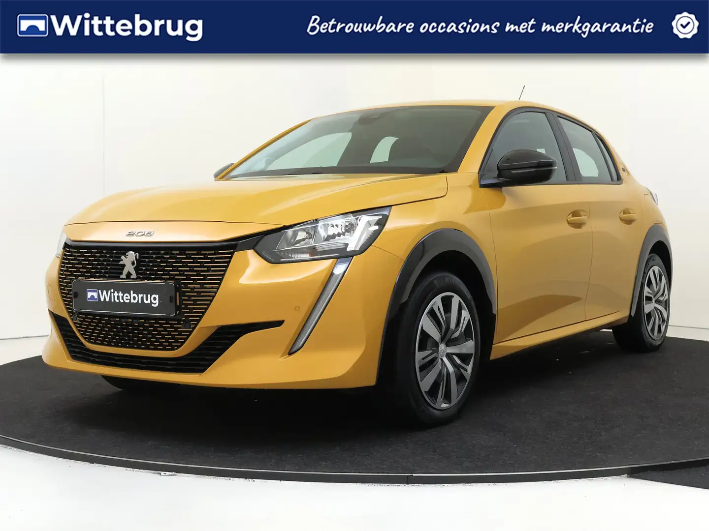 Peugeot e-208 EV Active 50 kWh | Carplay | Climate Control | Par Jaune - 1