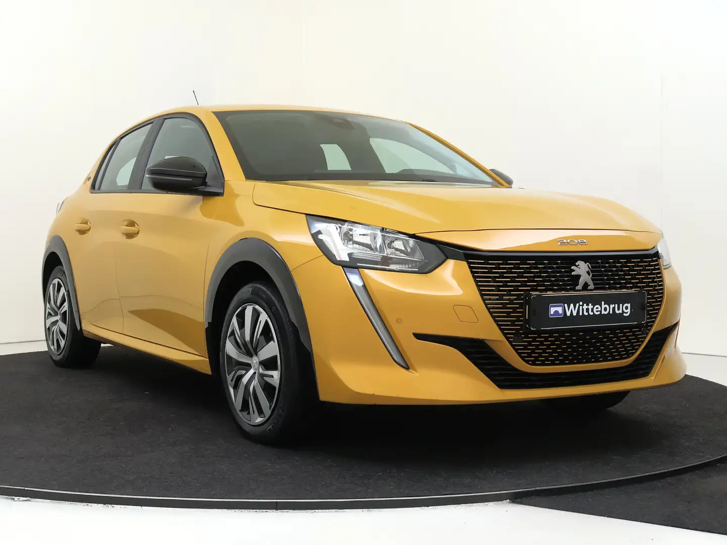 Peugeot e-208 EV Active 50 kWh | Carplay | Climate Control | Par Jaune - 2