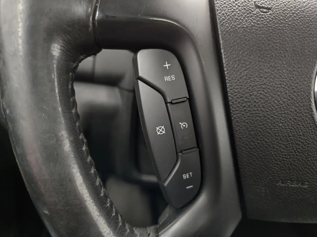 Buick Enclave снимка Buick Enclave