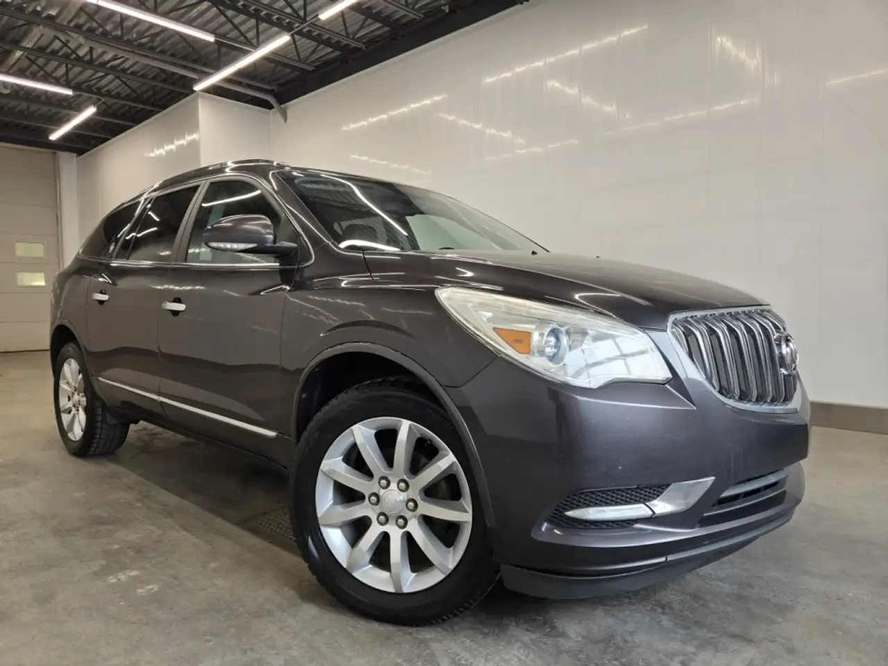 Buick Enclave снимка Buick Enclave