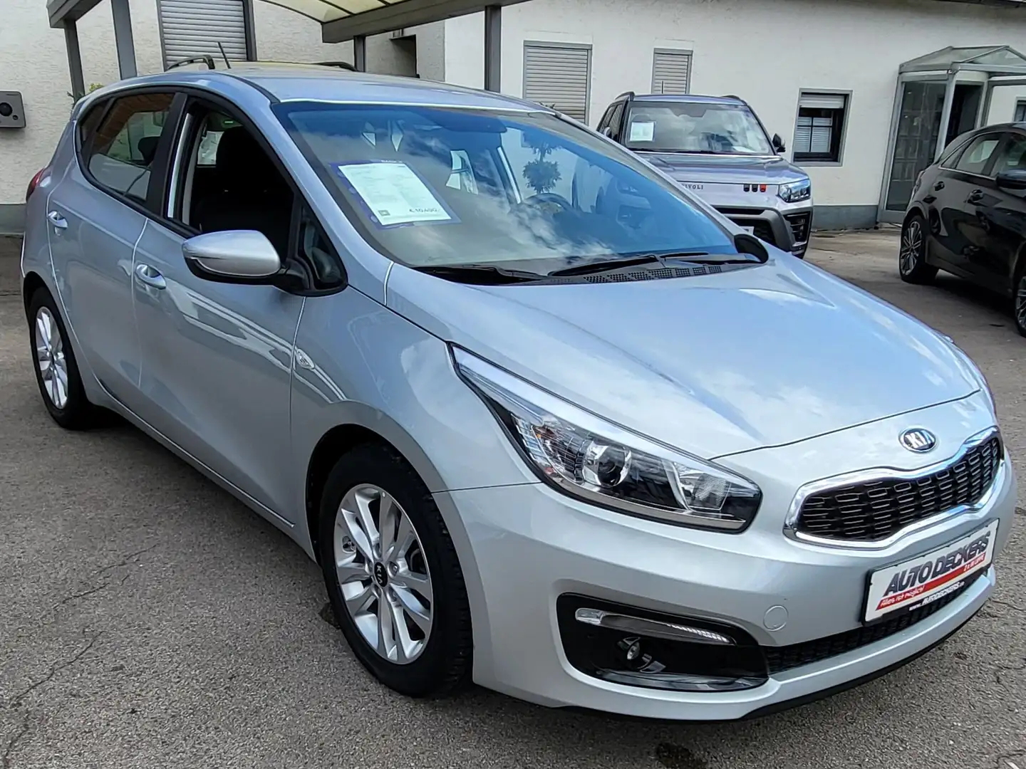 Kia Ceed / cee'd Edition 7 Emotion Grau - 2