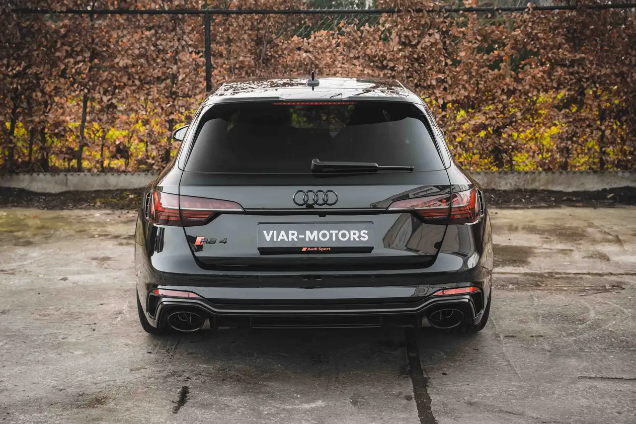 Audi RS4 Avant 2.9 V6 TFSI Quattro 25 Years Edition 4