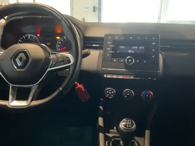 Renault Clio view 12