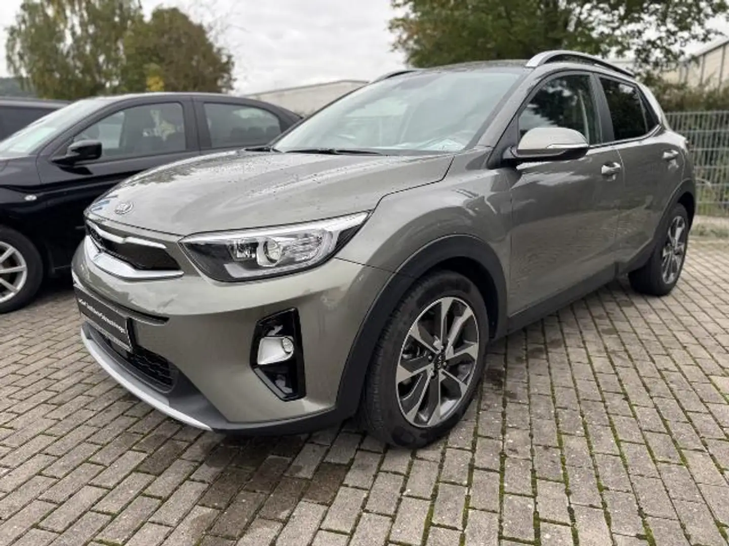 Kia Stonic 1.0 T-GDI Spirit (EURO 6d-TEMP) Grün - 1