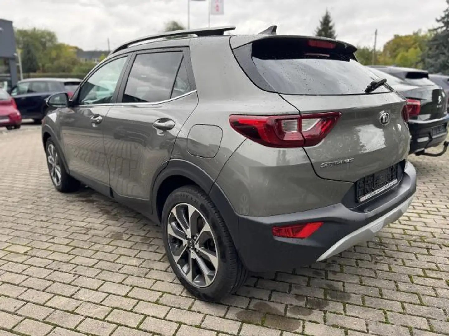Kia Stonic 1.0 T-GDI Spirit (EURO 6d-TEMP) Grün - 2