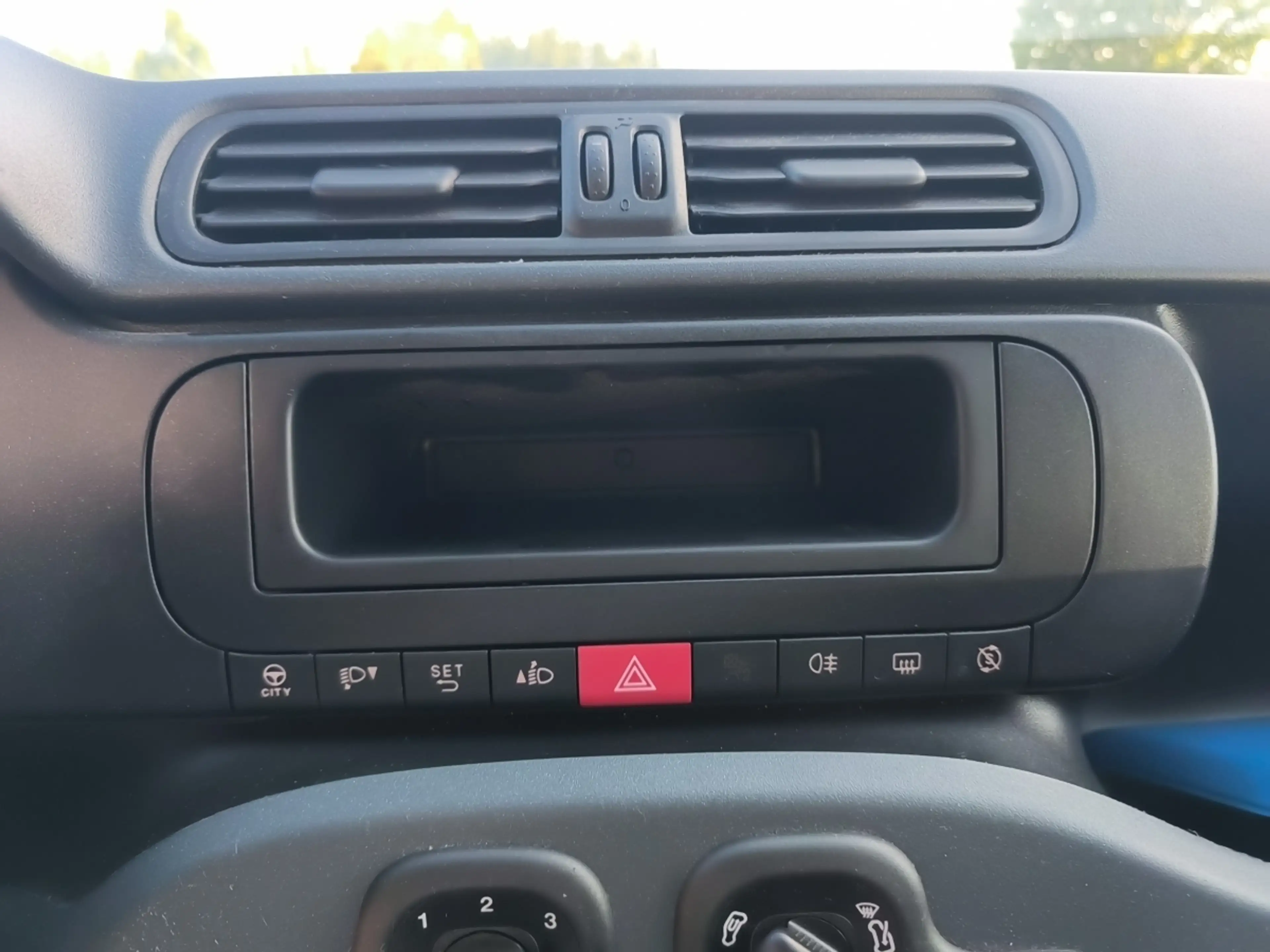 Fiat Panda MY24 1.0 HYBRID KLIMA*ALLWETTER — photo 11