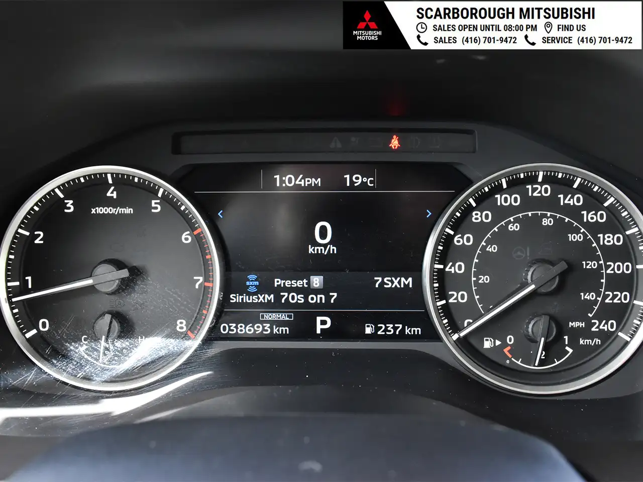 Mitsubishi Outlander снимка Mitsubishi Outlander