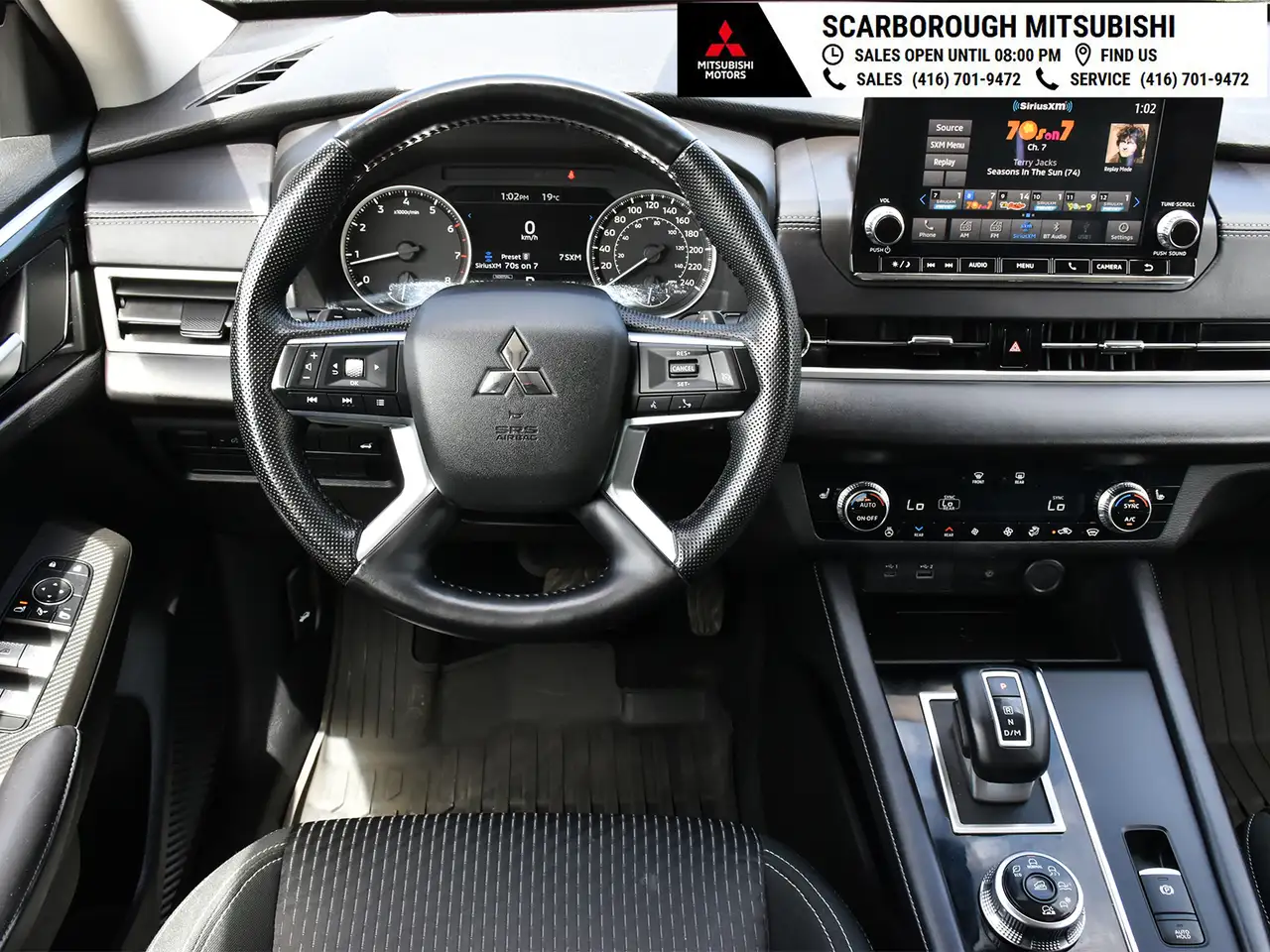 Mitsubishi Outlander снимка Mitsubishi Outlander