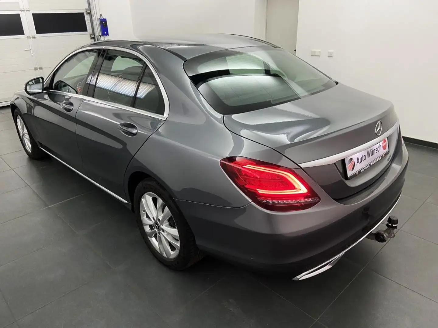 Mercedes-Benz C 200 9G-TRONIC Avantgarde Distro#Multi-Beam#AHK#360° Gris - 2