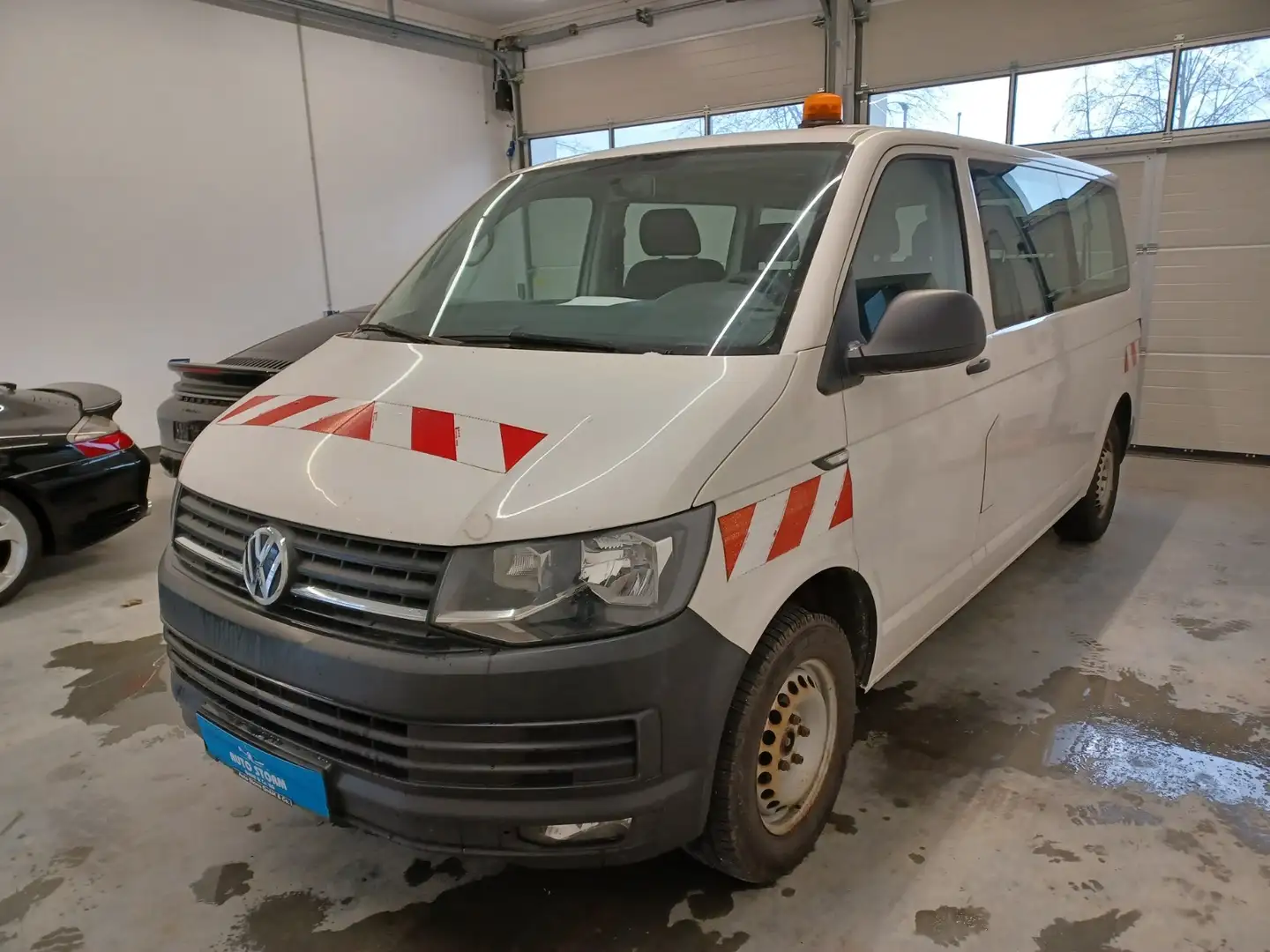 Volkswagen T6 Transporter 2.0 TDI Kombi lang*Klima*8-Sitzer*1-Hand* Weiß - 1