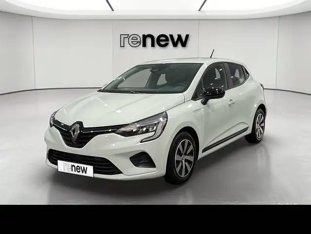 2022 Renault Clio in White for sale