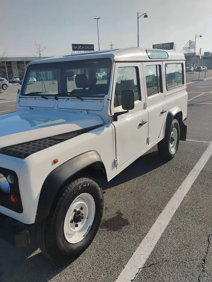 Land Rover Defender 110 300 TDI, foto 5