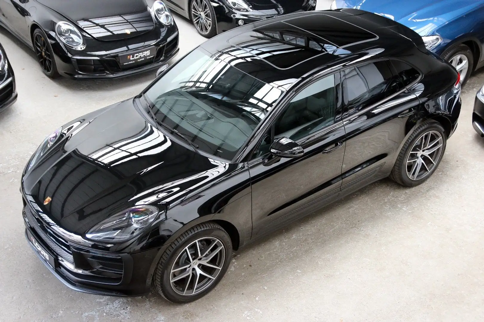 Porsche Macan 2.0 18Wege Pano Kamera Bose ACC LED 20" Schwarz - 1