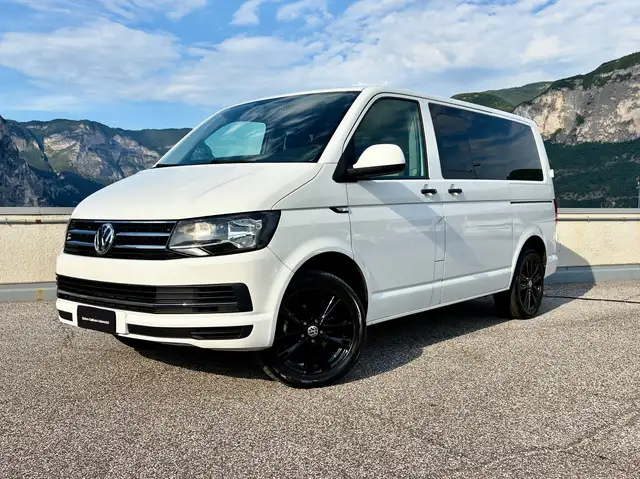 Volkswagen T6 Caravelle 2.0 TDi 102 cv Trendline