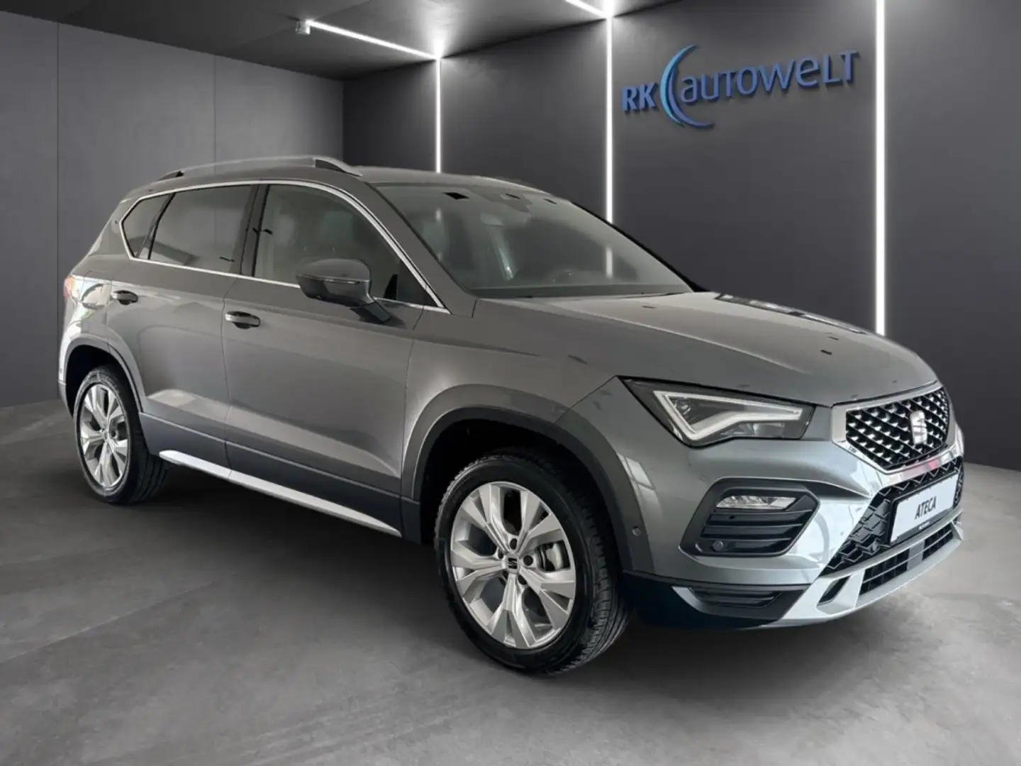 SEAT Ateca Xperience 1.5 TSI Navi Alc. ACC Beats AHK Grau - 2