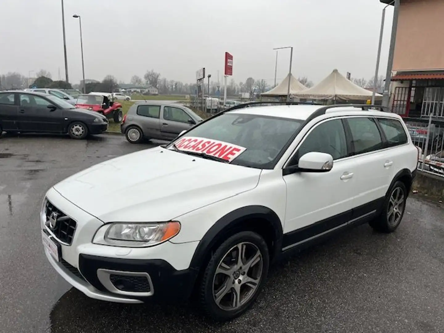 Volvo XC70 XC70 2.4 d5 ved Summum awd 215cv geartronic Blanco - 1