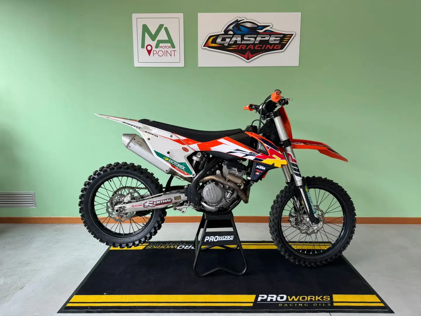 KTM 250 SX-F factory Orange - 1