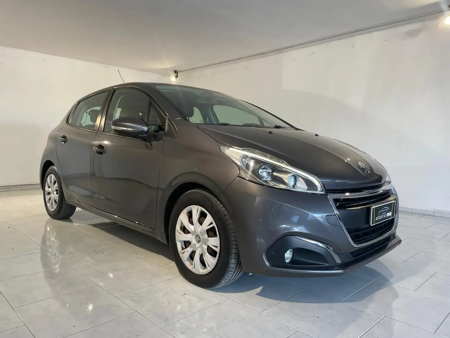 Peugeot 208 2018 5P. 1.6 HDI 75 CV 5P. X NEOPATENTATI - 1