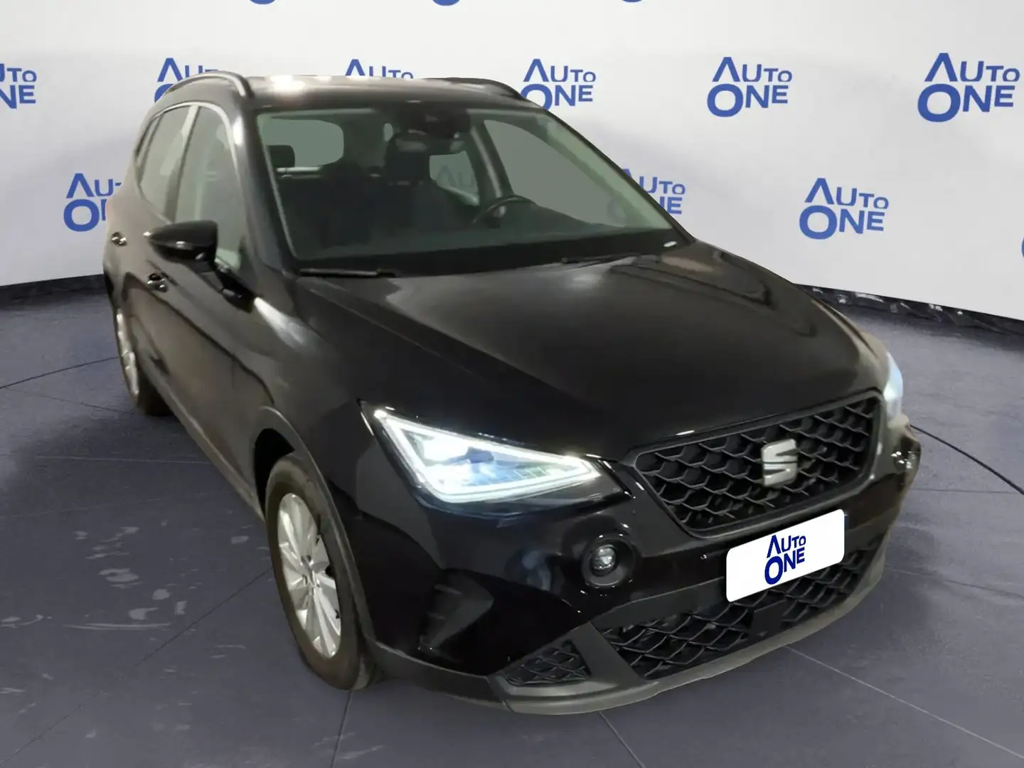 SEAT Arona 1.0 ECOTSI 110CV AUTO STYLE - * Nero - 1